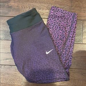 Nike cropped dri-fit leggings